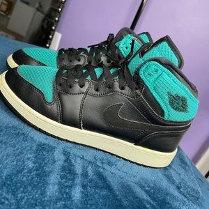 Air Jordan 1 Mids (7y boys)